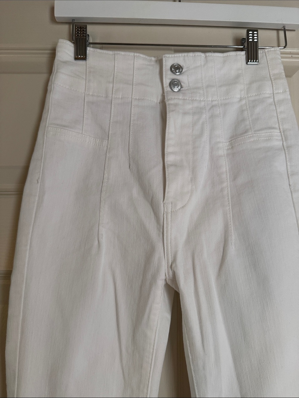 We The Free Jayde White High-Rise Flare Jeans - Picture 4 of 8